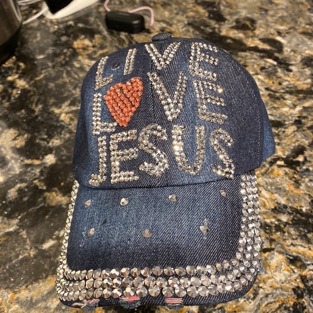 Women denim hat. NWT